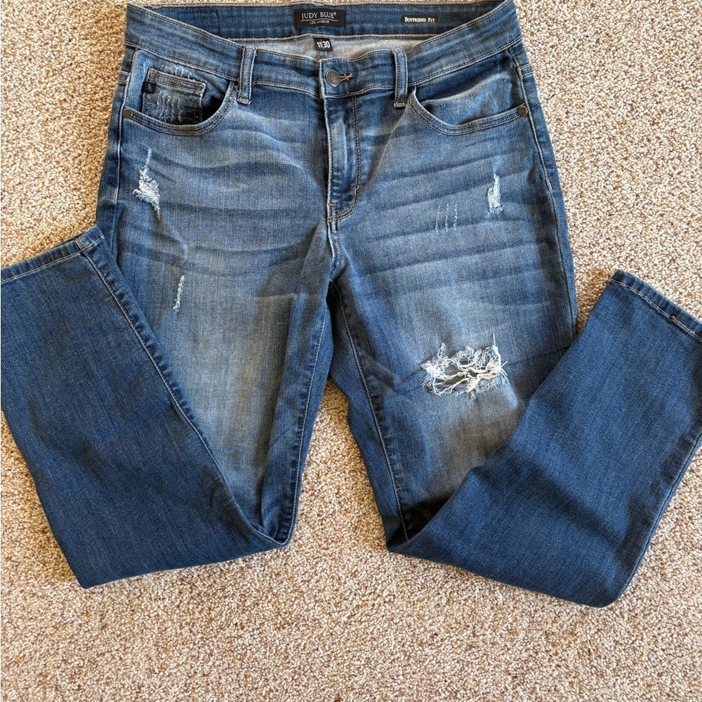 Judy Blue Boyfriend Fit 11/30 Distressed Jeans